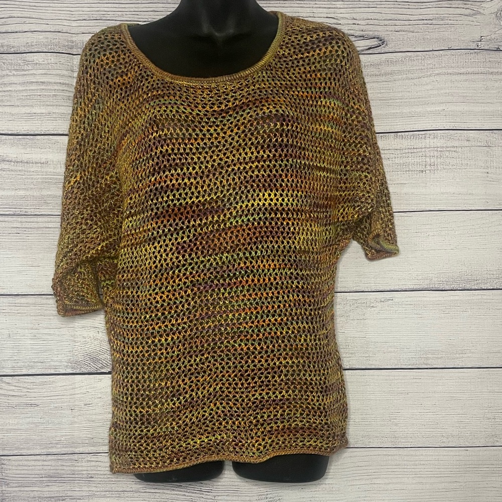 New directions crochet top size Small